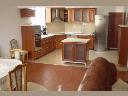 PLATINUM REAL s.r.o. - Ve�k� 3-izbov� byt na Vl�kovej ul. s terasou a v�h�adom